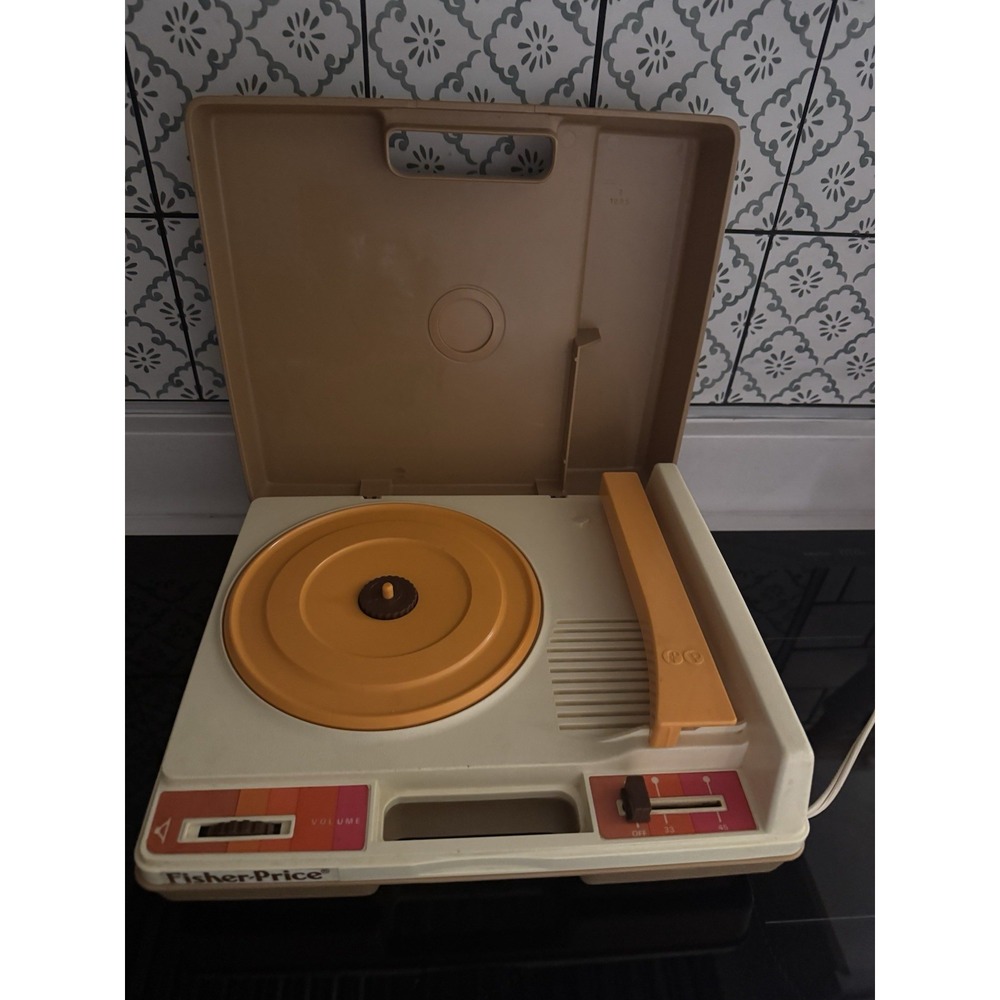Fisher-Price 1978 Record Player #825 33 45 RPM Tested Working. Great Condition